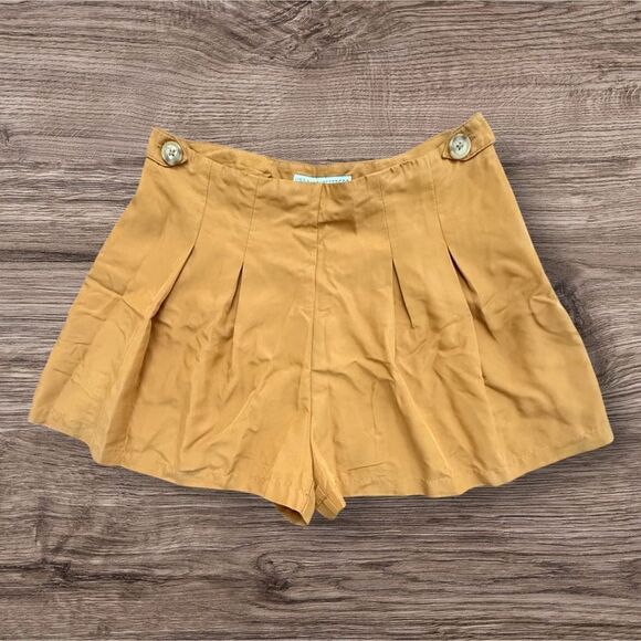 Urban Outfitters Mustard Yellow Pleated Shorts - Picture 1 of 6